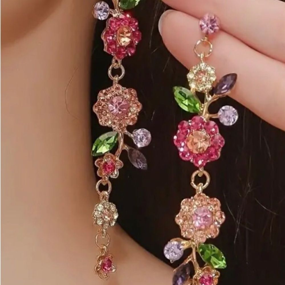 🌺 Betsey Johnson stunning long drop dangle earrings 🌺 - Picture 4 of 4